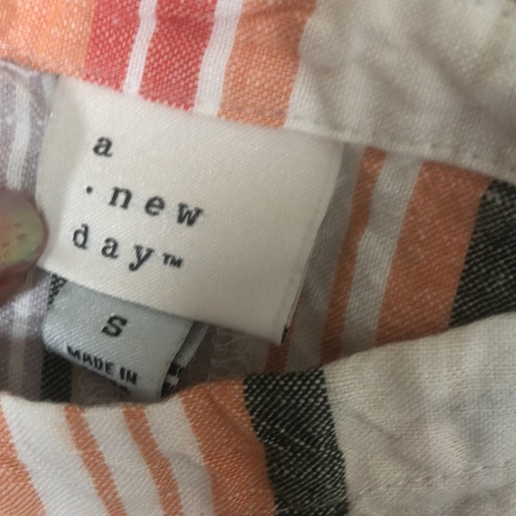 A new day top - Picture 2 of 8